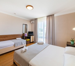 Комфорт Плюс (3х-местный однокомнатный стандарт) в Марко Поло