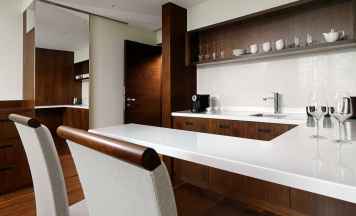 Двухместный люкс Hospitality с видом на город двуспальная кровать в Minsk Marriott Hotel