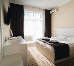 Двухместный номер Delux с кроватью размера "KingSize" и балконом в GemstHotel & SPA