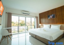 Номер Deluxe в B2 Nakhon Sawan Boutique & Budget Hotel