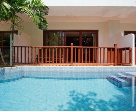 Четырёхместный номер Pool Access с видом на сад в Arinara Beach Resort Phuket