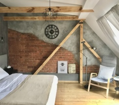 Номер "Студия" с кроватью king-size и мягким диваном, 3 этаж (мансарда) в Адрес