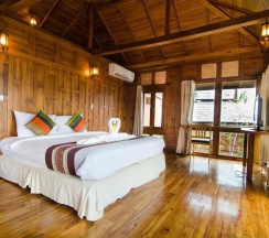 Двухместная вилла Grand Deluxe с видом на море двуспальная кровать в Отель Phi Phi The Beach Resort