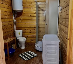 Коттедж деревянный двухэтажный четырехместный в Бирюза-Юг