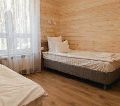 Коттедж с 3-мя спальнями в Sherwood park hotel