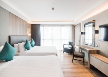 Одноместная студия Deluxe с 2 комнатами двуспальная кровать в Отель Citrus Suites Sukhumvit 6 by Compass Hospitality