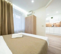 Двухместные апартаменты с балконом и с видом на город двуспальная кровать в Апартаменты с круглосуточным заселением 24/7