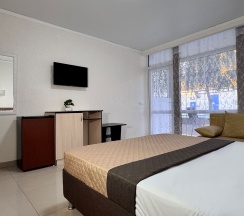 А/Четырёхместный Комфорт с зоной отдыха в Уральские самоцветы