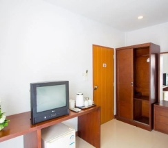Двухместный номер Economy с балконом двуспальная кровать в Nouveau Guesthouse