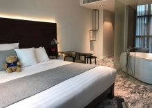 Двухместный номер Standard с балконом в S31 Sukhumvit Hotel