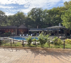 2х местный комфорт-плюс с видом на бассейн в Эргес