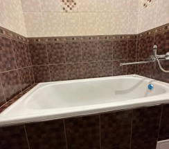 Шестиместные апартаменты Standard с 2 комнатами с балконом и с видом на город в Квартира в Престиж Хаус