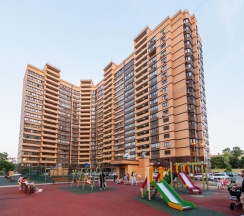 Апартаменты улучшенные Октябрьская 181/2 в Gallery Apartments (Гэлари Апартментс)