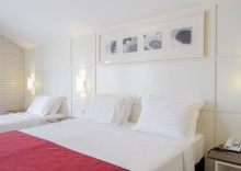 Четырёхместный номер Standard в Hotel Confiance Soho Batel