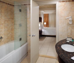 Четырёхместный номер Standard с видом на сад в Naama Bay Promenade Beach Resort by Accor