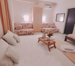 Дом с террасой и панорамным видом на море в Благовещенка