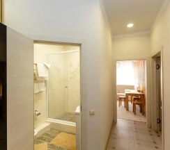 Апартаменты c 1 комнатой с балконом и рядом с пляжем в Апартаменты Apartment on Primorskaya