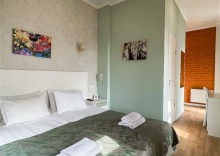 Делюкс с балконом с 1 большой кроватью или 2 раздельными кроватями в Art deco Primorskiy