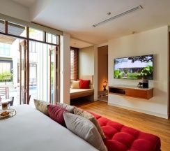 Люкс с балконом в Let's Sea Hua Hin Al Fresco Resort