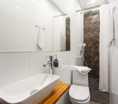 Отдельный семейный номер в Caps hotel