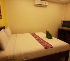 Двухместный номер Superior двуспальная кровать в Tharathip Resort