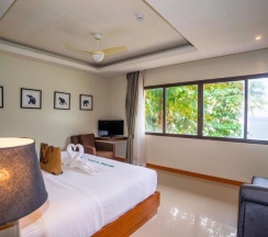 Двухместное шале Seaside Wing рядом с пляжем двуспальная кровать в Kacha Resort and Spa Koh Chang