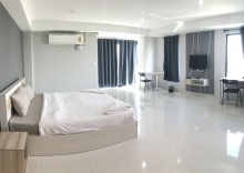 Студия Deluxe с балконом в Ploen Ploen Residence