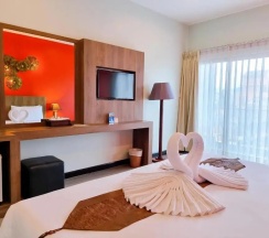 Двухместный номер Superior с балконом двуспальная кровать в Meir Jarr Hotel