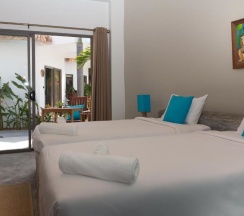 Бунгало с видом на сад в Отель Secret Garden Beach Resort