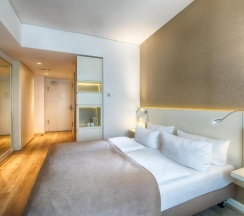 Двухместный номер Superior двуспальная кровать в Leonardo Hotel Berlin Mitte