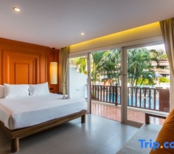 Номер Grand с красивым видом из окна в Arinara Beach Resort Phuket