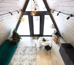 №5 A-Frame 50m2 с купелью (оснащение дома, стоимость купели и бани см. Подробнее) в Les holidays