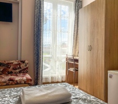 Бюджетный двухместный номер с двуспальной кроватью в Киви