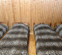 Четырехместный номер с общей ванной комнатой в Кругозор 2