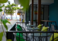 Кровать в общем номере в iRest Ao Nang Sea Front (SHA Plus+)