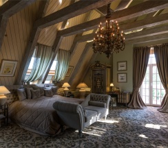 Голландец VIP в Old House Resort & Spa