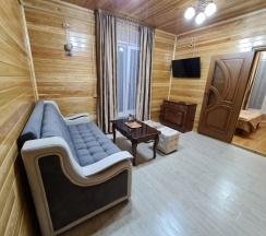 Четырёхместный номер Deluxe с красивым видом из окна в Сосновый бор