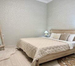 Уютная двухкомнатная квартира у моря и центра в Как Дома 05