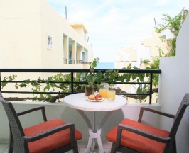 Одноместный номер с балконом в Dedalos Beach Hotel