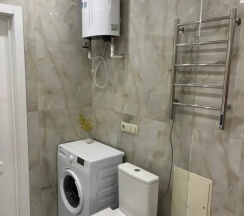 Апартаменты с 2 комнатами с красивым видом из окна в Квартира в премиальном доме в центре