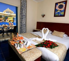 Двухместный номер Standard с видом на бассейн 2 отдельные кровати в Mirage Bay Resort and Aqua Park