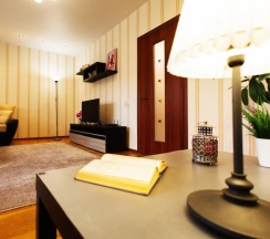 Апартаменты с балконом и с красивым видом из окна в Апартаменты Bliss aparts: Centre-Rybinskaya 11