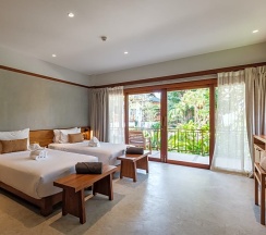 Двухместный номер Deluxe с видом на сад двуспальная кровать в Banana Fan Sea Resort