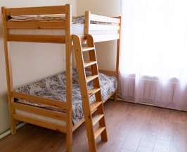 Кровать в 4-местном общем номере в Бородино