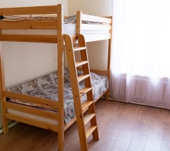 Кровать в 4-местном общем номере в Бородино