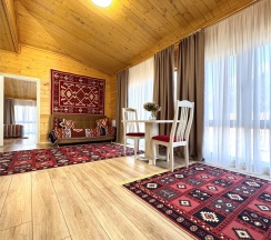 Трехкомнатный улучшенный комфорт с видом на горы | 3 этаж в Hayat Haus