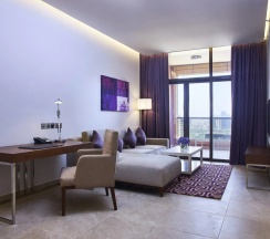 Люкс Prestige с 2 комнатами с видом на город в Mercure Barsha Heights