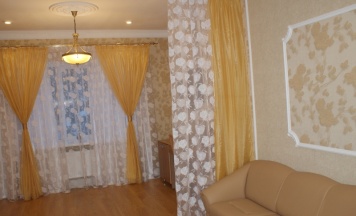 Джуниор сюит с диваном в Караван