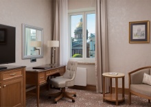 Супериор с видом на город в Lotte hotel St.Petersburg