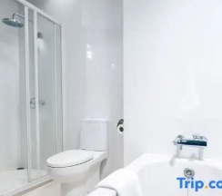 Номер Superior с видом на реку в Grand Howard Hotel Bangkok